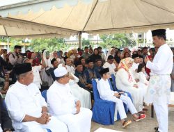 Kepala BP dan Ketua Umum PIKORI BP Batam Serahkan 6 Sapi Super di Masjid Sultan Mahmud
