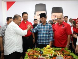 Rumah Pemenangan Rudi-Rafiq Diresmikan, Rudi Ajak Relawan Luruskan Isu Negatif di Medsos
