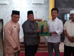 Peduli Generasi Muda Islami, HM Rudi Dianugerahkan Penghargaan BKPRMI Award