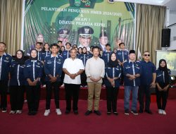 Muhammad Rudi Lantik HMKB Tanjungpinang Periode 2024-2025
