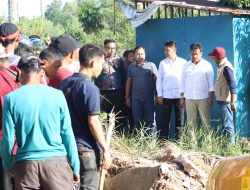 Rudi Tinjau Langsung Lokasi Pemasangan Mini Booster Areal Perumahan Putra Jaya