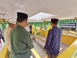 Rudi-Rafiq Ziarahi Makam Sultan Mahmud Riayat Syah