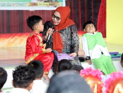 Erlita Amsakar Kunjungi Sejumlah TK di Batam, Ajak Anak Cinta Membaca Sejak Dini