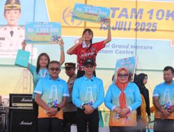 Amsakar Achmad lepas Ribuan Peserta Batam 10K dari Dalam dan Luar Negeri
