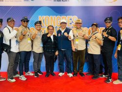 Wamen Komdigi Nezar Patria Buka Kongres Persatuan PWI 2025