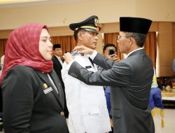 Amsakar Lantik Kadisdukcapil Baru, Minta Layani Warga dengan Cepat dan Baik
