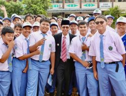 Amsakar Tekankan Kerukunan dan Penguasaan Teknologi Saat Hari Amal Bakti Kemenag