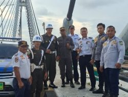 Patroli Gabungan Tertibkan Parkir di Jembatan Barelang