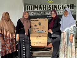 Di Rumah Singgah Batam,Maya Sari Hadir Membawa Sejuk bagi Warga Lingga