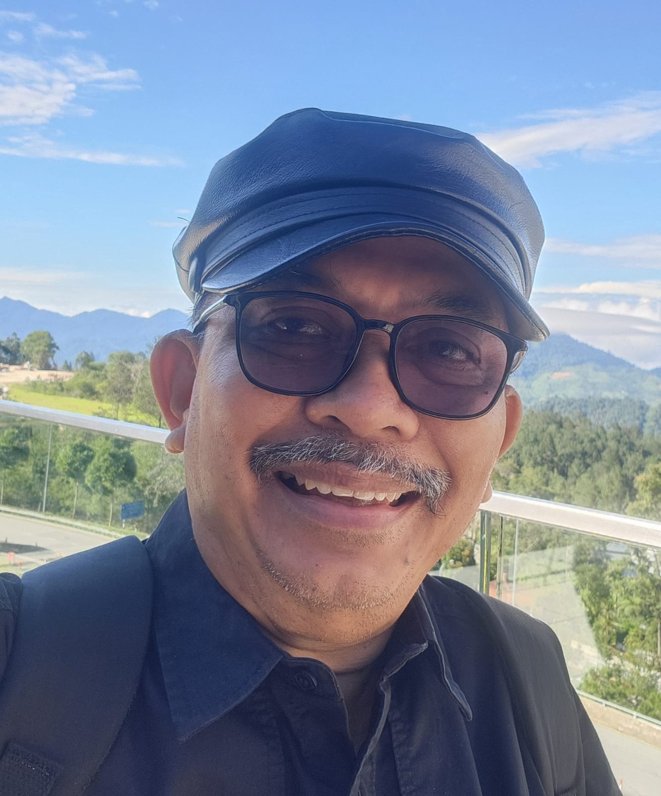 Dr. Edyanus Herman Halim, S.E., M.S