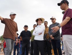 29 Titik Banjir Ditangani, Li Claudia Turun Langsung ke Lapangan
