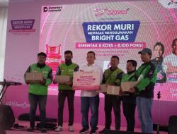 Nyalakan Semangat Kebersamaan, Pertamina Patra Niaga Sumbagut Sukseskan Rekor MURI Memasak dengan Bright Gas di Medan