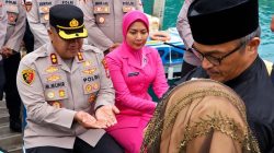 Kapolres Anambas Disambut Tepung Tawar dan Kain Cual